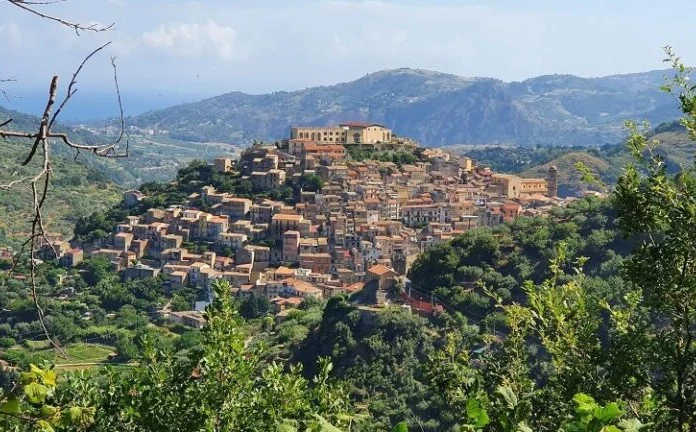 San Piero Patti: fine settimana con il corte storico